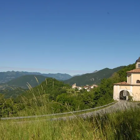 Pura Vida - Between Garda And Idro Holiday home *
